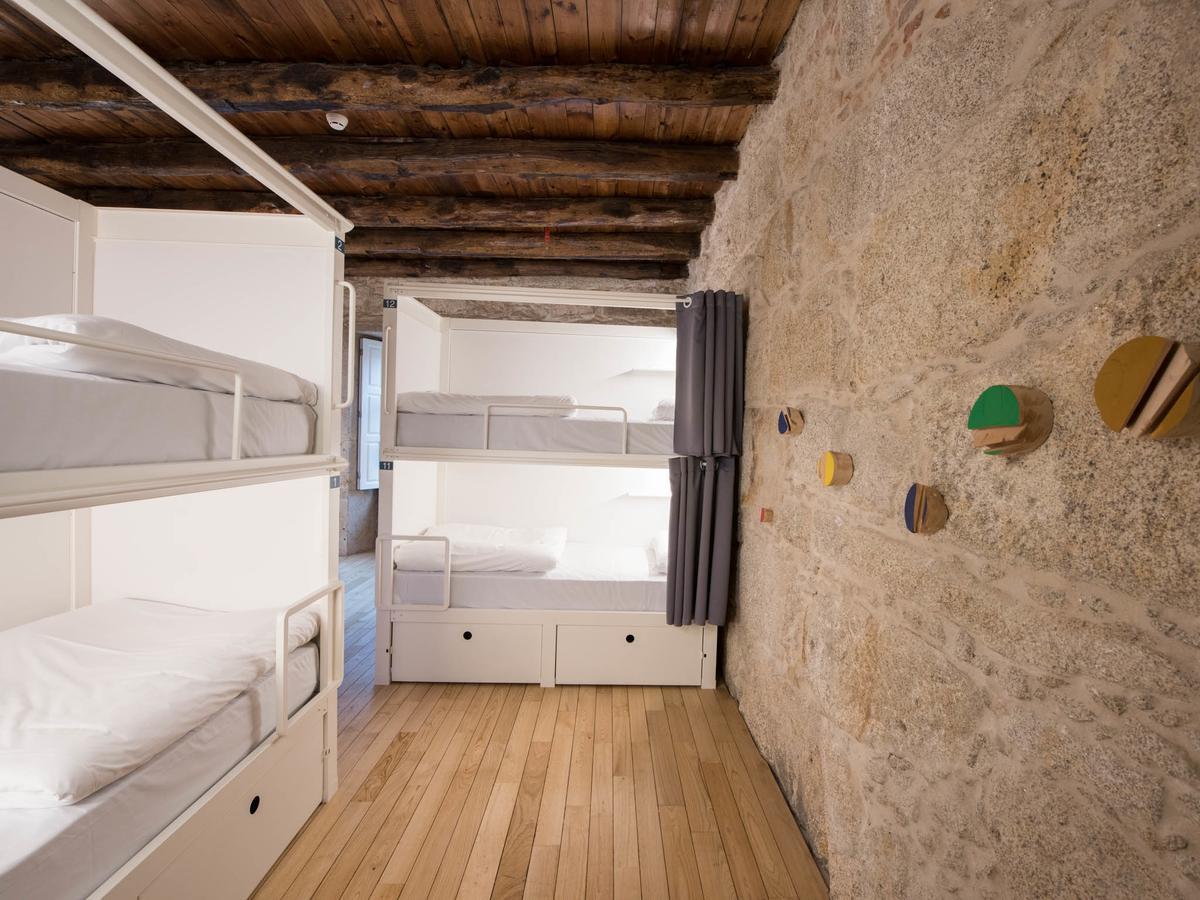 Bluesock Hostels Πόρτο Εξωτερικό φωτογραφία A room at the hostel