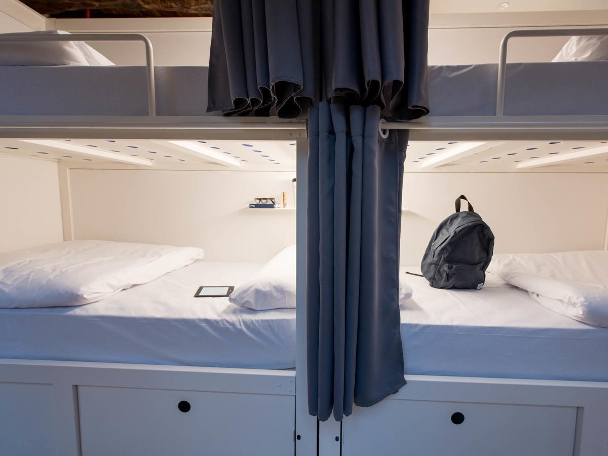 Bluesock Hostels Πόρτο Εξωτερικό φωτογραφία A bunk bed in a hostel