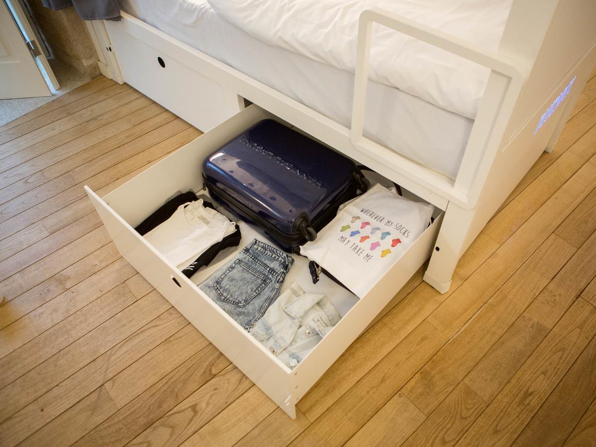 Bluesock Hostels Πόρτο Εξωτερικό φωτογραφία A drawer