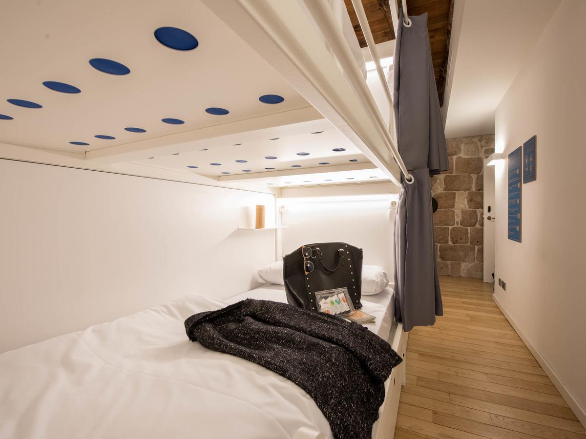 Bluesock Hostels Πόρτο Εξωτερικό φωτογραφία A room at the hotel