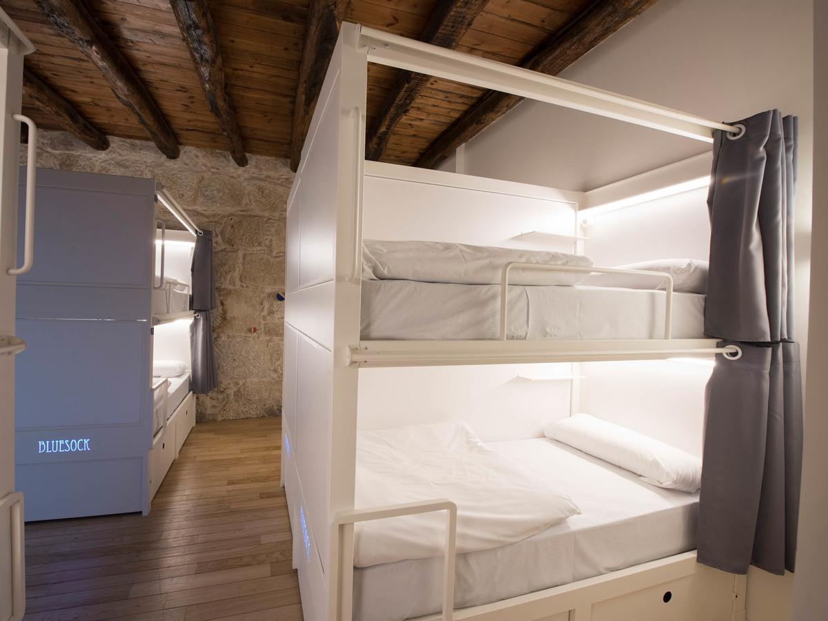 Bluesock Hostels Πόρτο Εξωτερικό φωτογραφία A bunk bed in a hostel