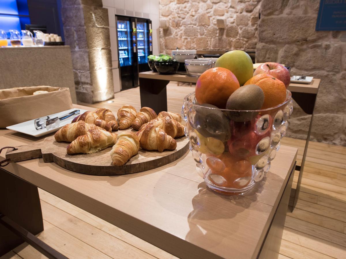 Bluesock Hostels Πόρτο Εξωτερικό φωτογραφία The lounge at the airport